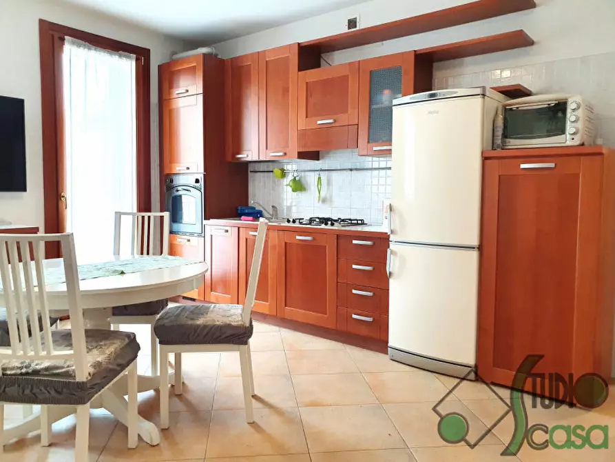 Immagine 4 di Appartamento in affitto  in Piazzale Kennedy 8 a Lendinara