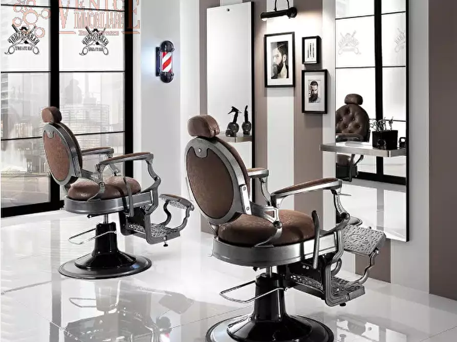 Immagine 4 di Attività commerciale in vendita  a Venezia