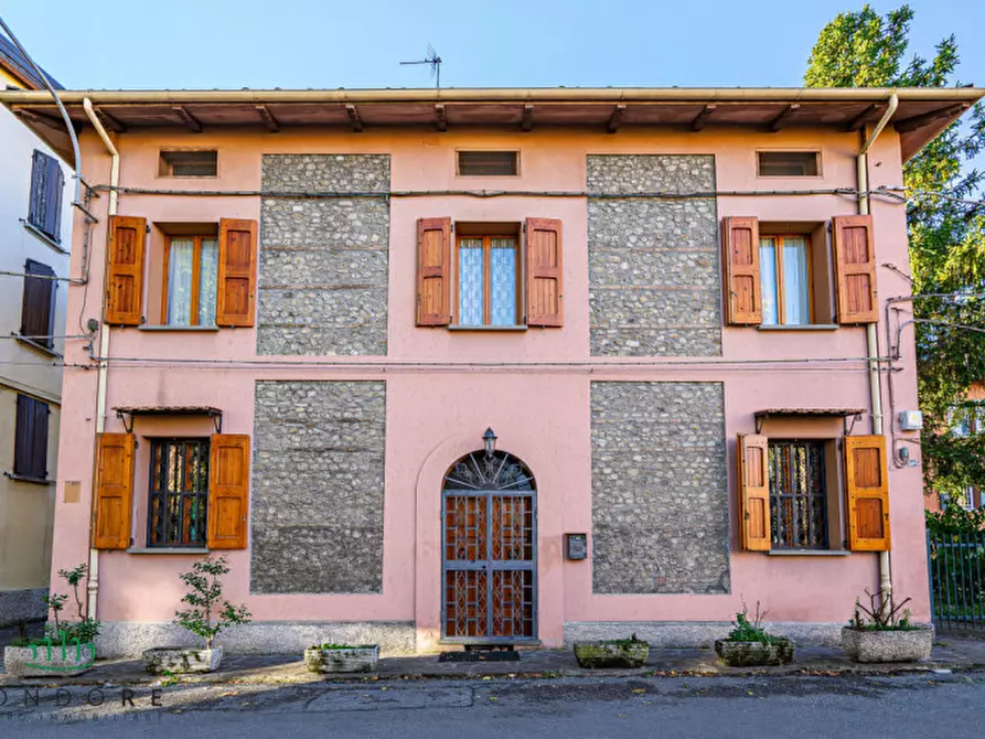 Immagine 1 di Villa in vendita  in via gesso, 35 a Zola Predosa