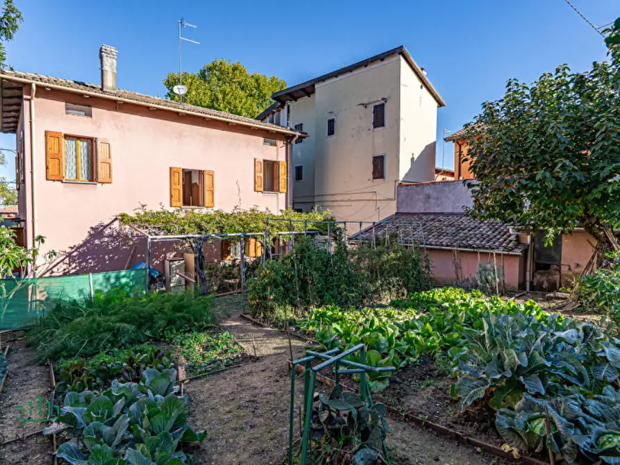 Immagine 4 di Villa in vendita  in via gesso, 35 a Zola Predosa