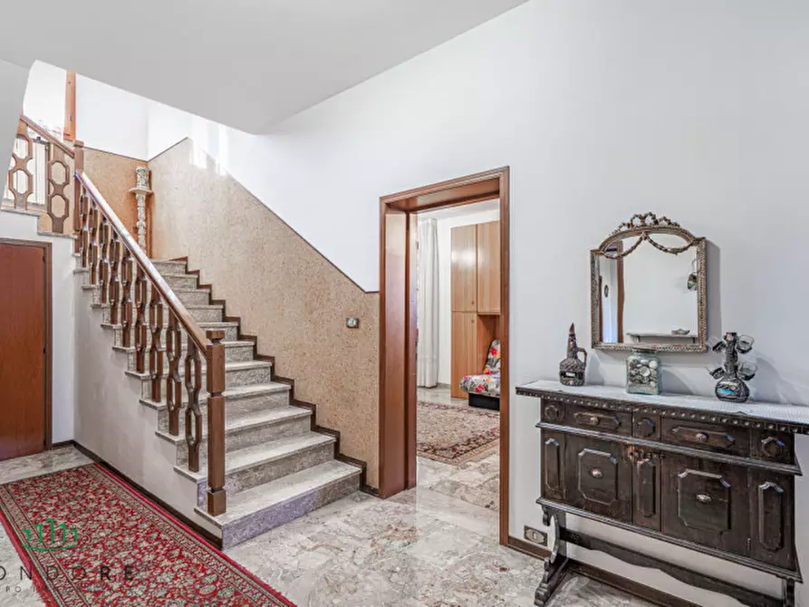 Immagine 5 di Villa in vendita  in via gesso, 35 a Zola Predosa