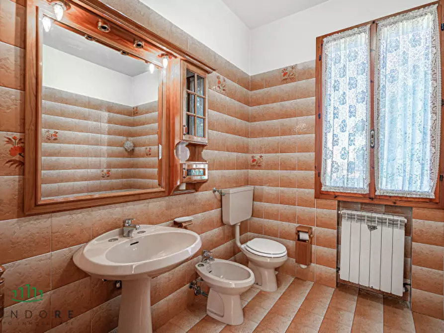 Immagine 25 di Villa in vendita  in via gesso, 35 a Zola Predosa