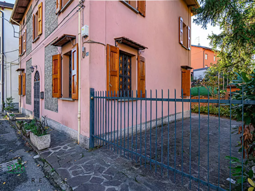 Immagine 27 di Villa in vendita  in via gesso, 35 a Zola Predosa