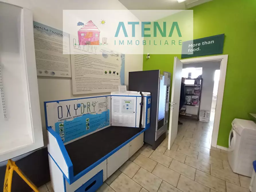 Immagine 6 di Negozio in vendita  in via aureliana a Montegrotto Terme