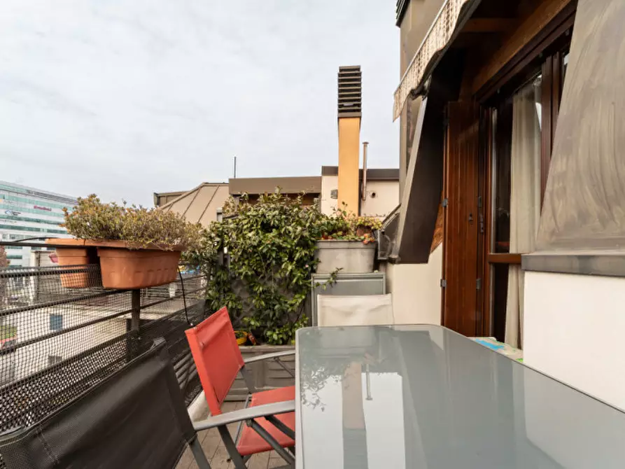 Immagine 10 di Appartamento in vendita  in Via Ermanno Barigozzi a Milano