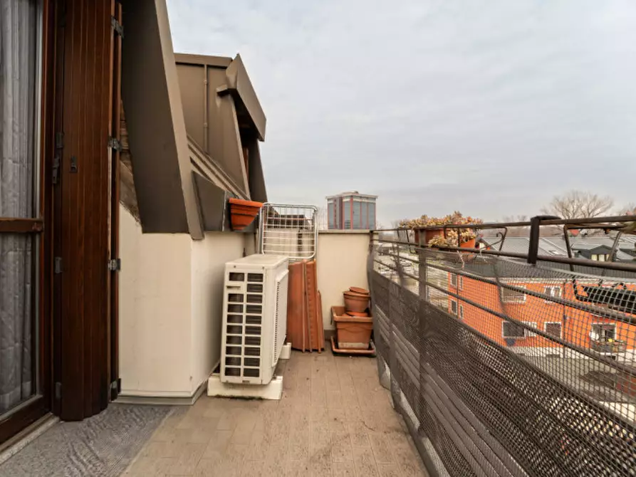 Immagine 11 di Appartamento in vendita  in Via Ermanno Barigozzi a Milano