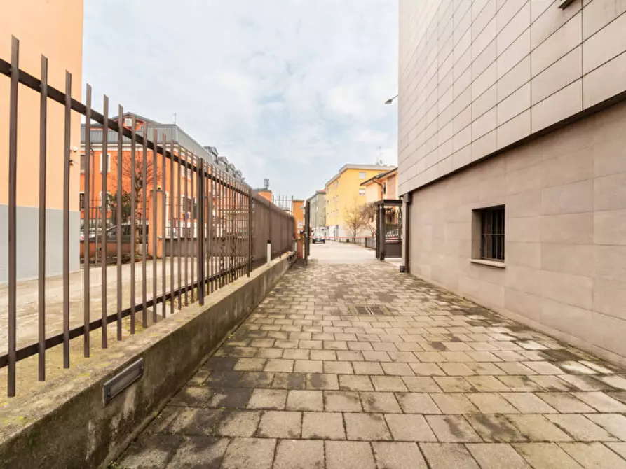 Immagine 43 di Appartamento in vendita  in Via Ermanno Barigozzi a Milano