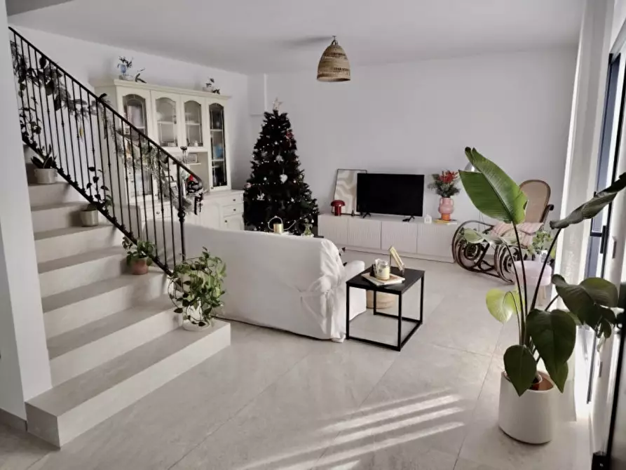 Immagine 4 di Casa bifamiliare in vendita  in Via Dante Alighieri a Loreggia