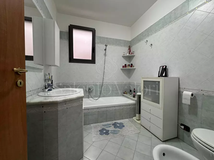 Immagine 27 di Casa indipendente in vendita  in Via XXIV Maggio 22 a Parabita