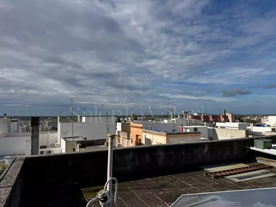 Immagine 54 di Casa indipendente in vendita  in Via XXIV Maggio 22 a Parabita