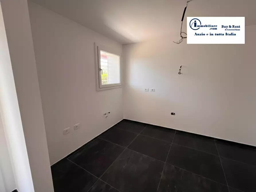 Immagine 13 di Casa bifamiliare in vendita  a Anzio