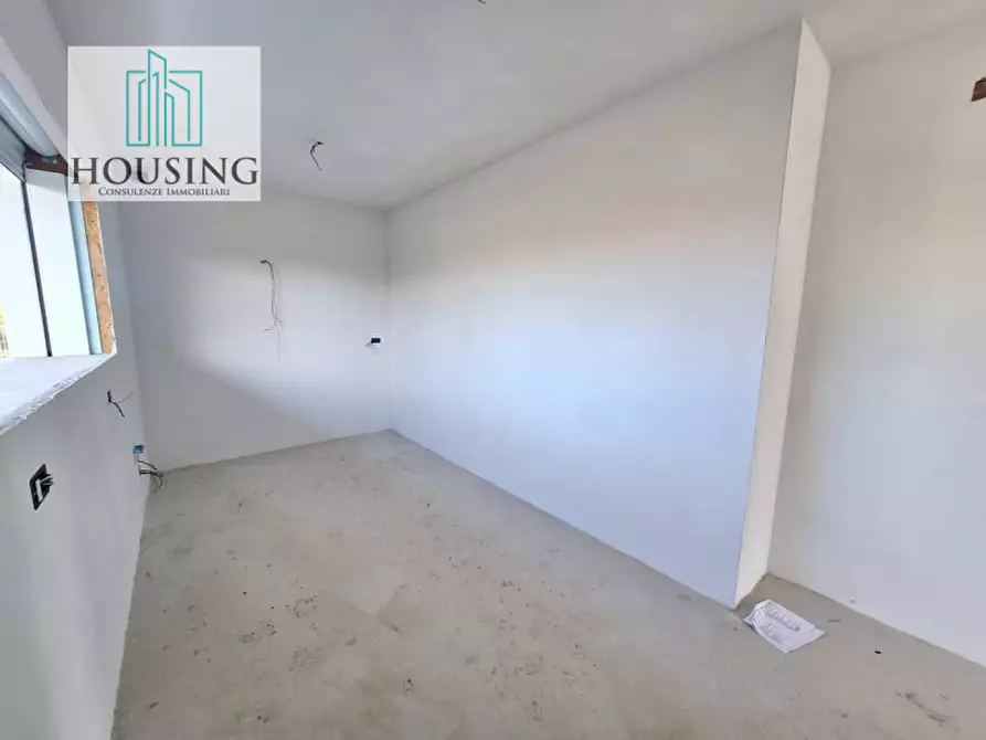 Immagine 12 di Casa indipendente in vendita  in Via Ruggero Leoncavallo a Abano Terme