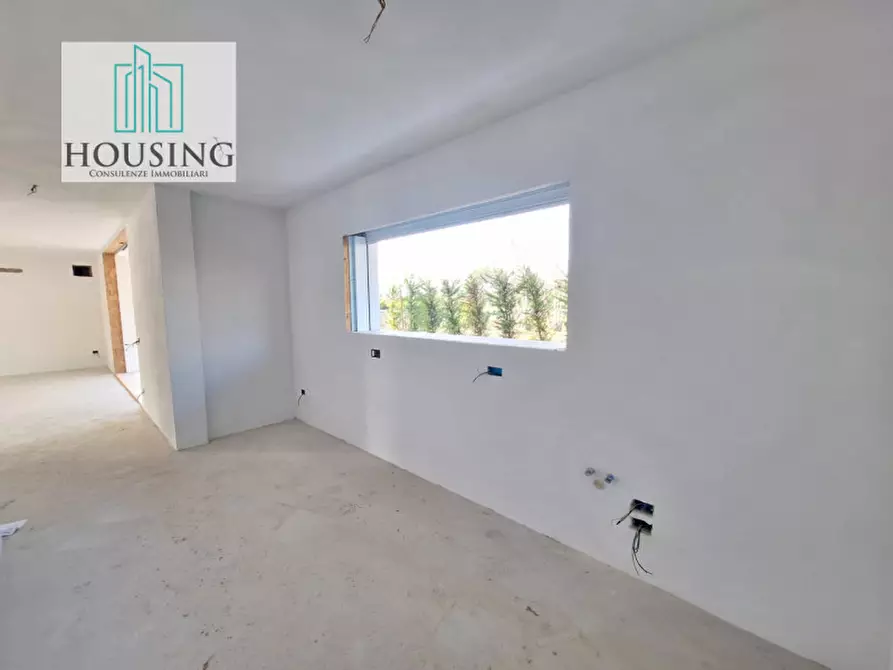 Immagine 13 di Casa indipendente in vendita  in Via Ruggero Leoncavallo a Abano Terme