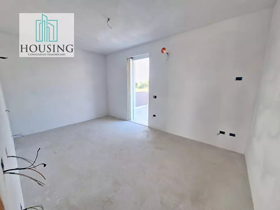 Immagine 35 di Casa indipendente in vendita  in Via Ruggero Leoncavallo a Abano Terme