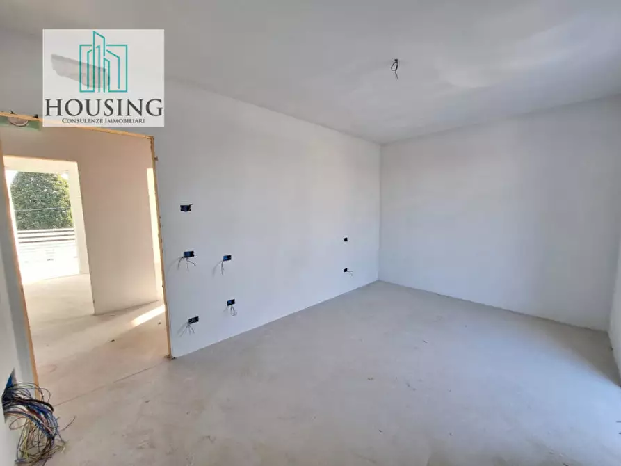 Immagine 37 di Casa indipendente in vendita  in Via Ruggero Leoncavallo a Abano Terme