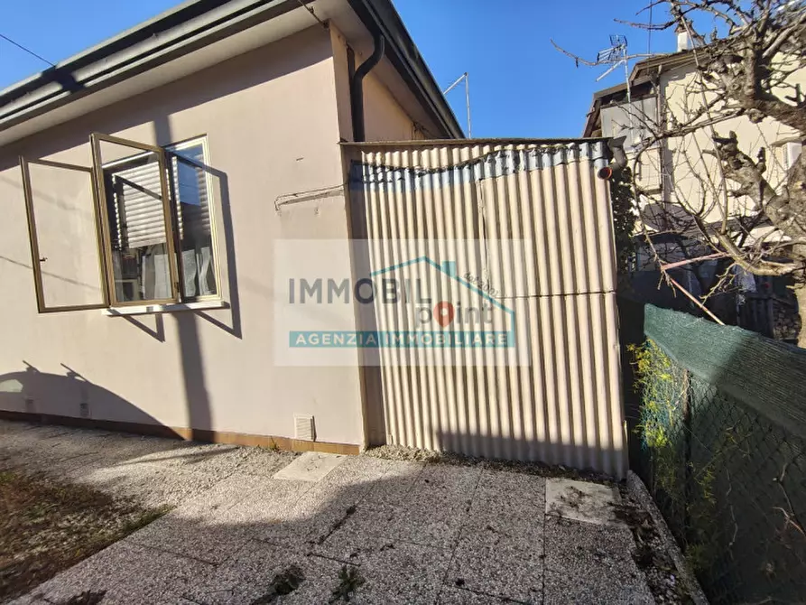 Immagine 10 di Casa indipendente in affitto  in Via Pietro Maroncelli a Padova