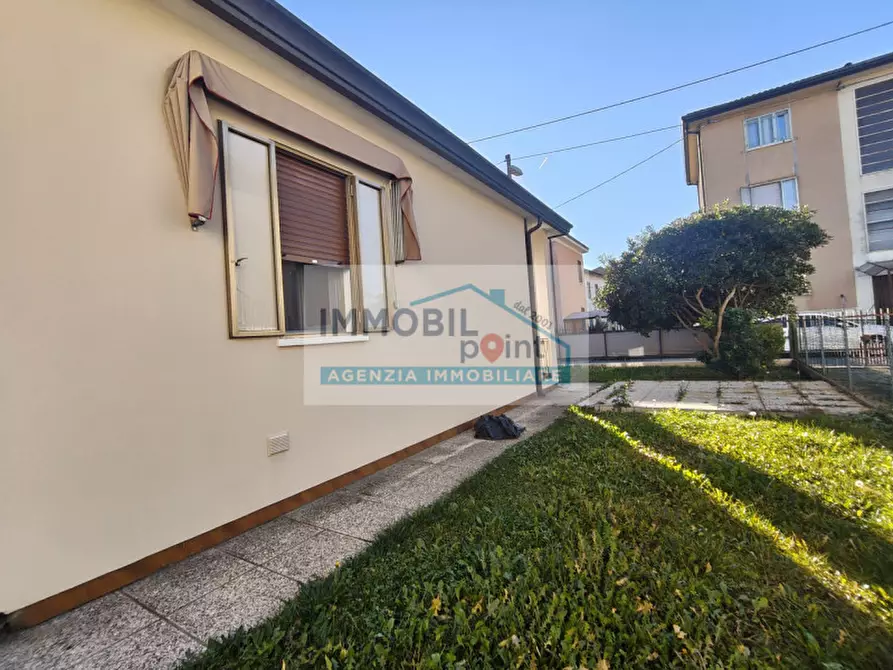 Immagine 11 di Casa indipendente in affitto  in Via Pietro Maroncelli a Padova