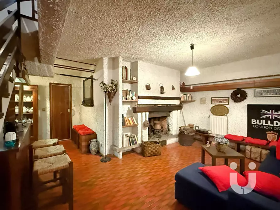 Immagine 23 di Villa in vendita  in Via Ernesto Basile a Roma