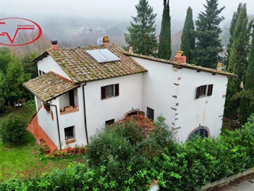Immagine 3 di Villa in vendita  in Via Guglielmo Oberdan a Bucine