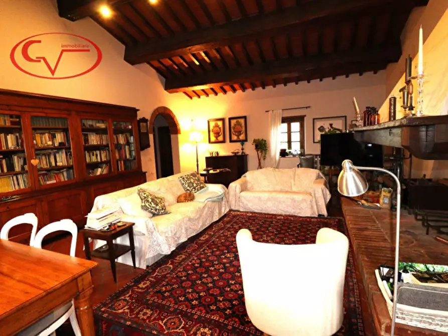 Immagine 10 di Villa in vendita  in Via Guglielmo Oberdan a Bucine