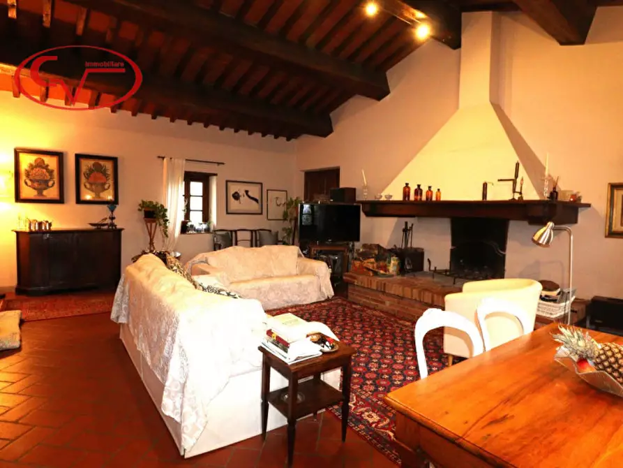 Immagine 12 di Villa in vendita  in Via Guglielmo Oberdan a Bucine