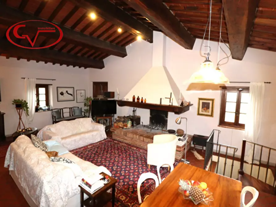 Immagine 13 di Villa in vendita  in Via Guglielmo Oberdan a Bucine