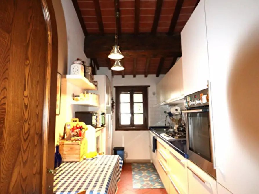 Immagine 14 di Villa in vendita  in Via Guglielmo Oberdan a Bucine