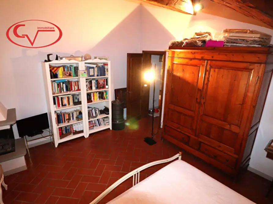 Immagine 21 di Villa in vendita  in Via Guglielmo Oberdan a Bucine