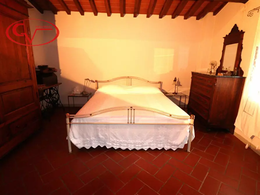 Immagine 22 di Villa in vendita  in Via Guglielmo Oberdan a Bucine