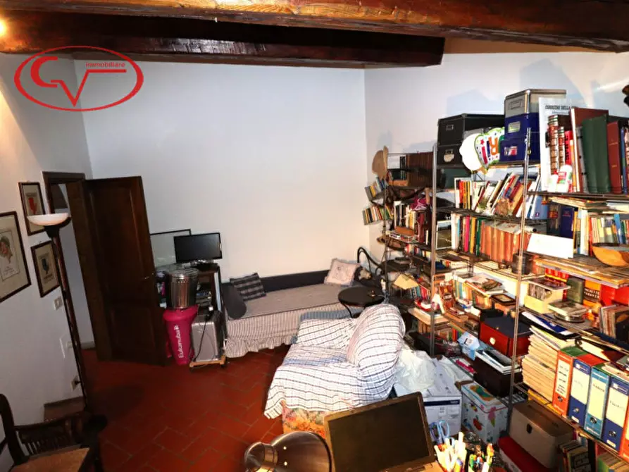 Immagine 30 di Villa in vendita  in Via Guglielmo Oberdan a Bucine