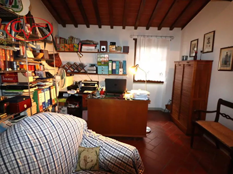 Immagine 31 di Villa in vendita  in Via Guglielmo Oberdan a Bucine