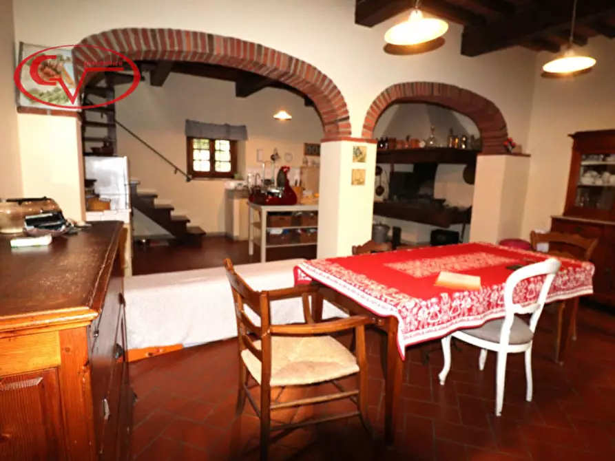 Immagine 34 di Villa in vendita  in Via Guglielmo Oberdan a Bucine