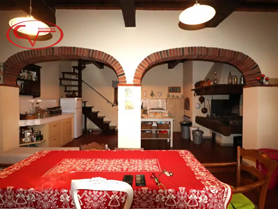 Immagine 35 di Villa in vendita  in Via Guglielmo Oberdan a Bucine