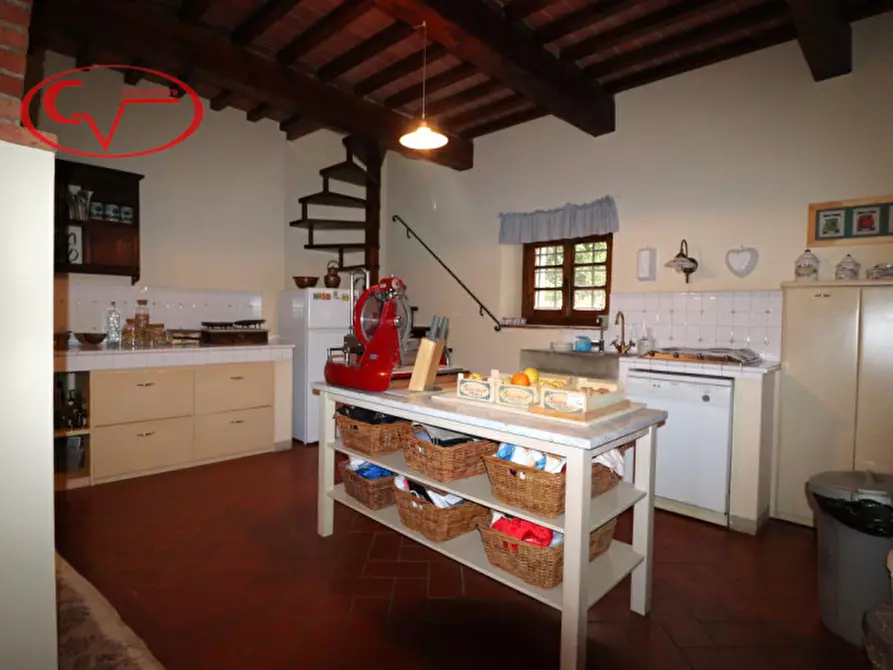 Immagine 36 di Villa in vendita  in Via Guglielmo Oberdan a Bucine