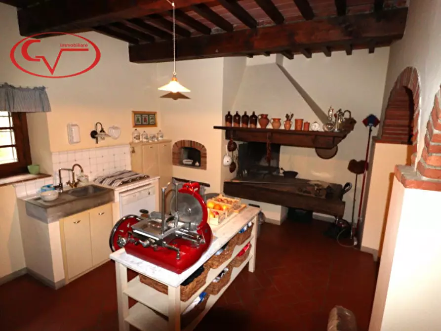 Immagine 38 di Villa in vendita  in Via Guglielmo Oberdan a Bucine