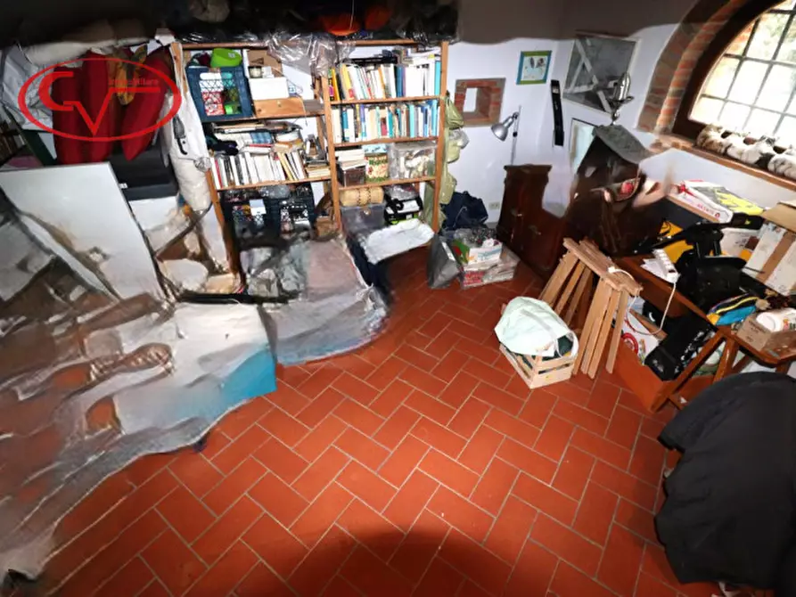 Immagine 41 di Villa in vendita  in Via Guglielmo Oberdan a Bucine