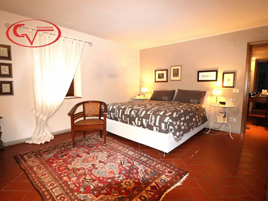 Immagine 46 di Villa in vendita  in Via Guglielmo Oberdan a Bucine