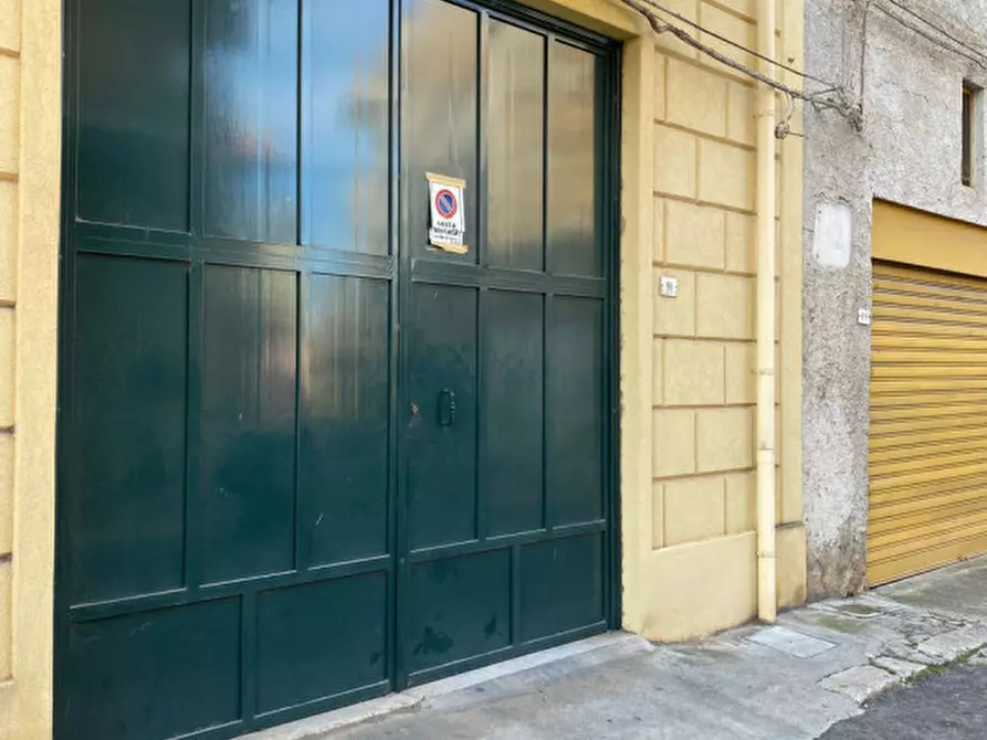 Immagine 3 di Magazzino in vendita  in Via Tenente Ferrito a Villabate