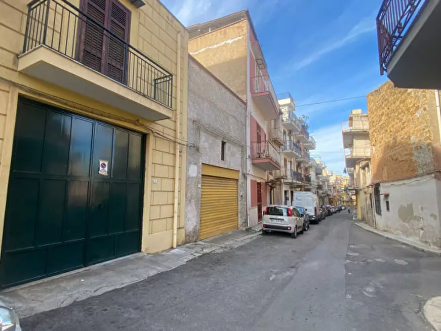 Immagine 4 di Magazzino in vendita  in Via Tenente Ferrito a Villabate