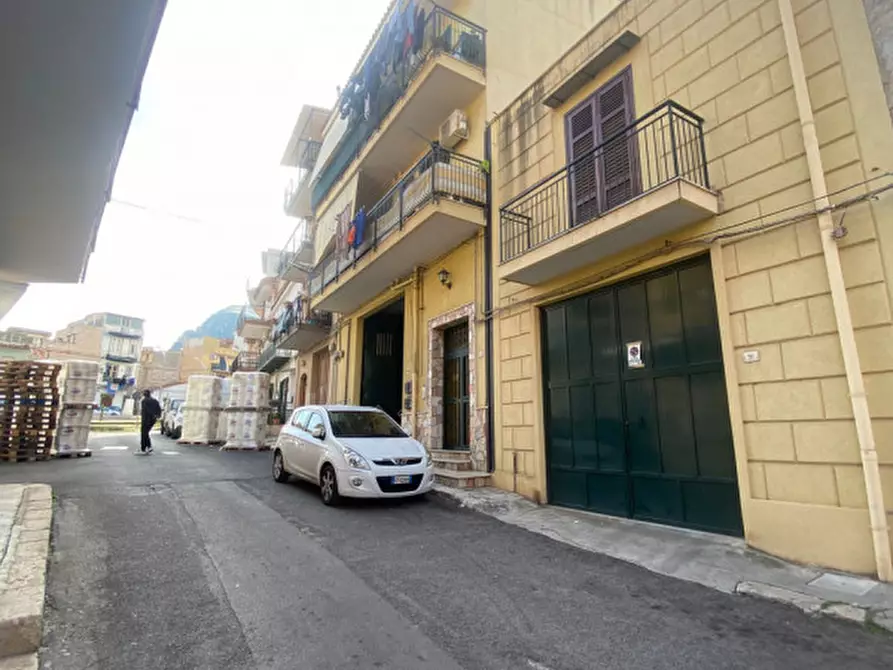 Immagine 5 di Magazzino in vendita  in Via Tenente Ferrito a Villabate