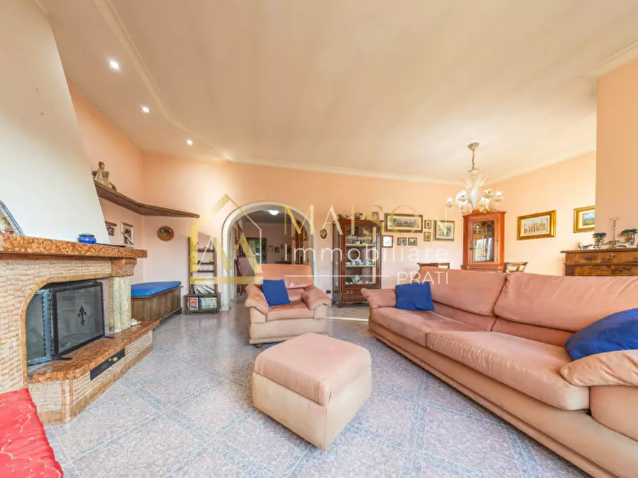 Immagine 2 di Appartamento in vendita  in Via Banari a Roma