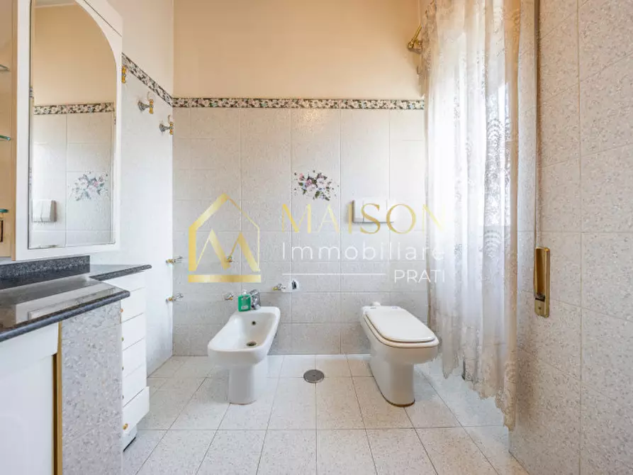 Immagine 30 di Appartamento in vendita  in Via Banari a Roma