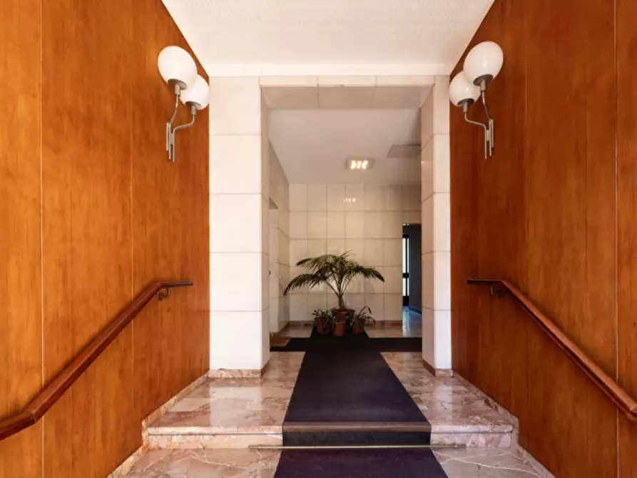 Immagine 4 di Appartamento in vendita  in Via Vittori Pisani 14 a Monza