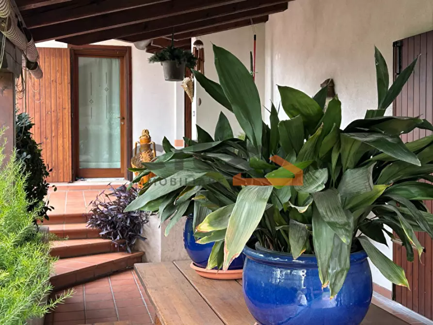 Immagine 1 di Casa indipendente in vendita  in via Alte a Pove Del Grappa