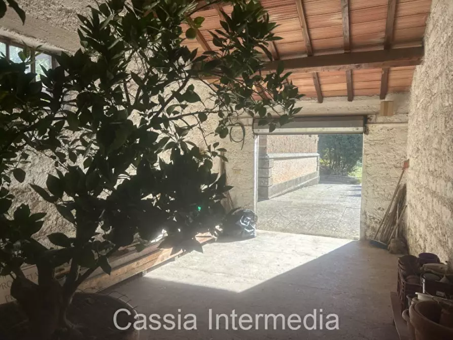 Immagine 35 di Villa in vendita  in Viale degli Eroi 91 a Fabrica Di Roma