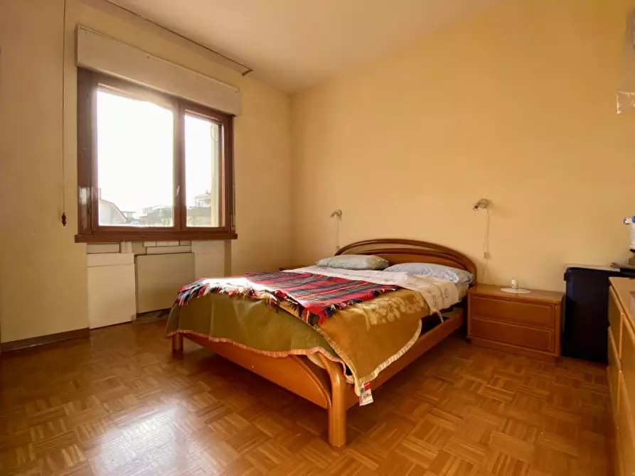 Immagine 19 di Appartamento in vendita  in Viale Francesco Crispi, 52 a Vicenza