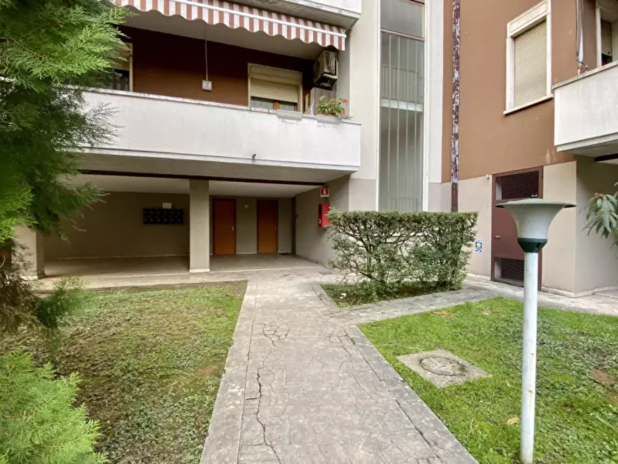 Immagine 25 di Appartamento in vendita  in Viale Francesco Crispi, 52 a Vicenza