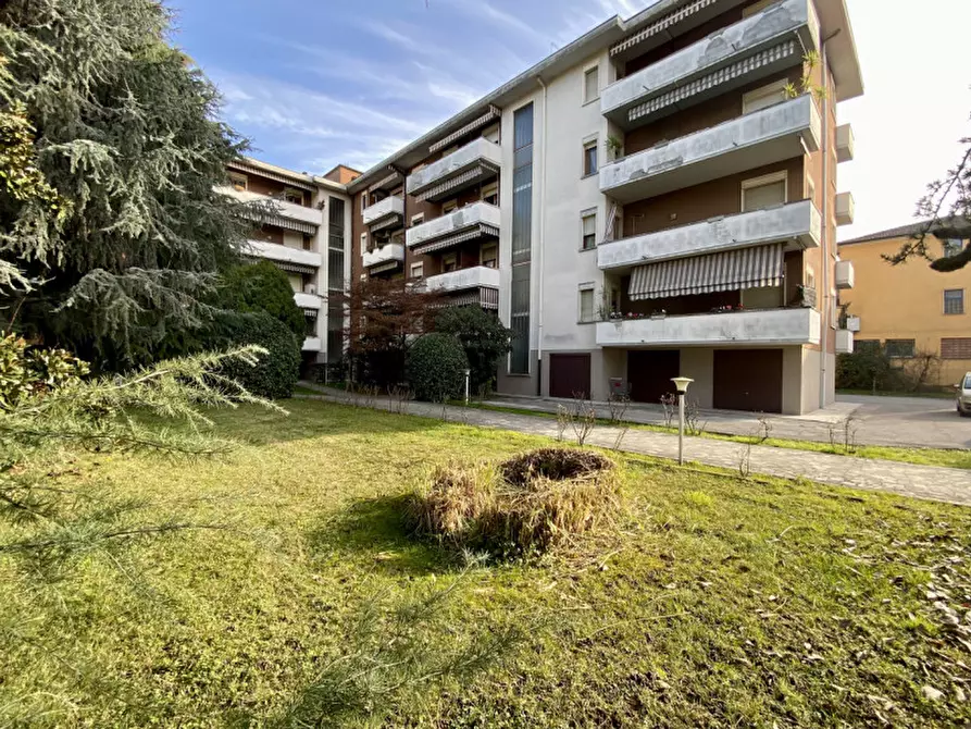 Immagine 26 di Appartamento in vendita  in Viale Francesco Crispi, 52 a Vicenza