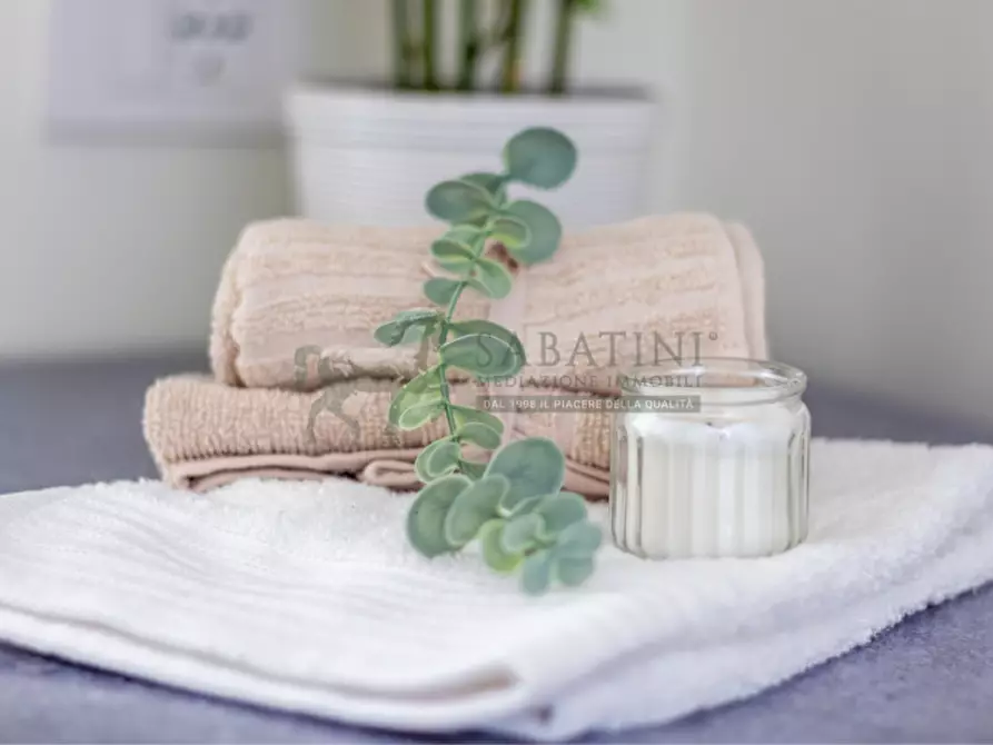 Immagine 19 di Appartamento in vendita  in via Pietro Maroncelli, 9 a Milano