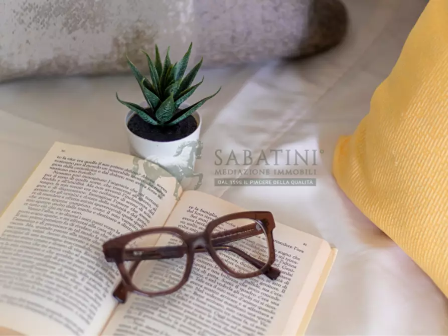 Immagine 20 di Appartamento in vendita  in via Pietro Maroncelli, 9 a Milano